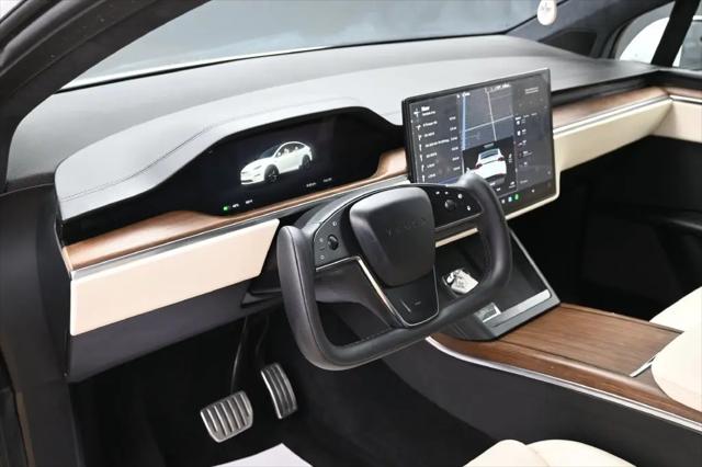 2023 Tesla Model X Standard Range