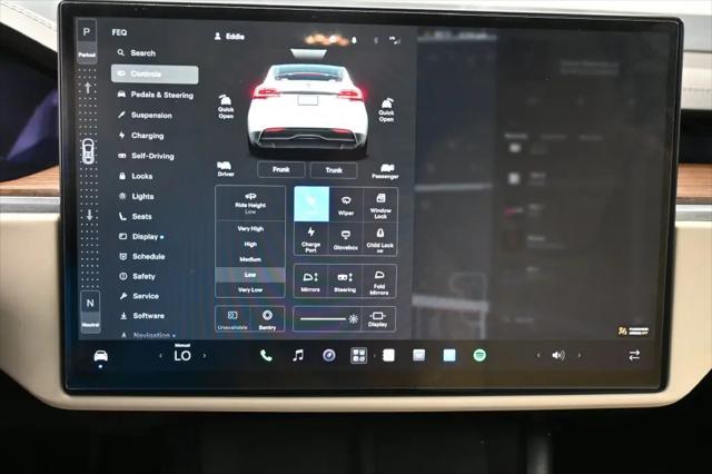 2023 Tesla Model X Standard Range