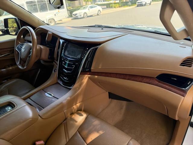 2016 Cadillac Escalade Platinum