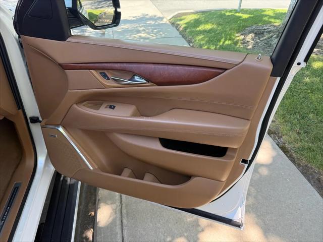 2016 Cadillac Escalade Platinum
