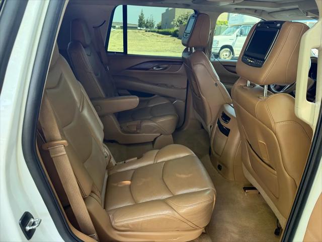 2016 Cadillac Escalade Platinum
