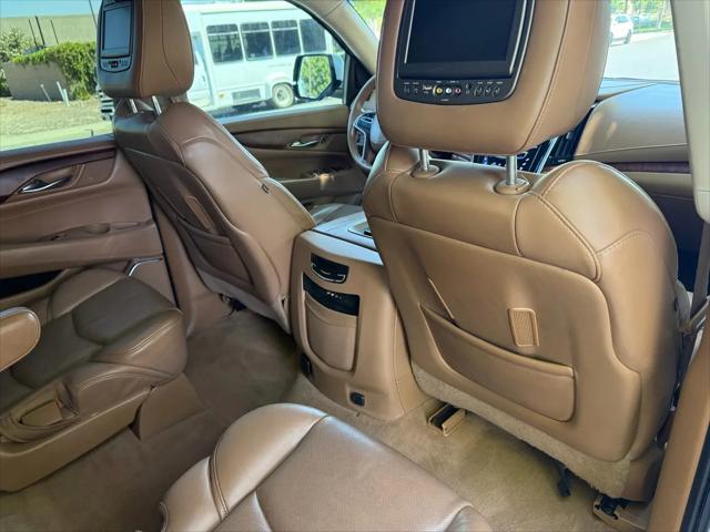 2016 Cadillac Escalade Platinum