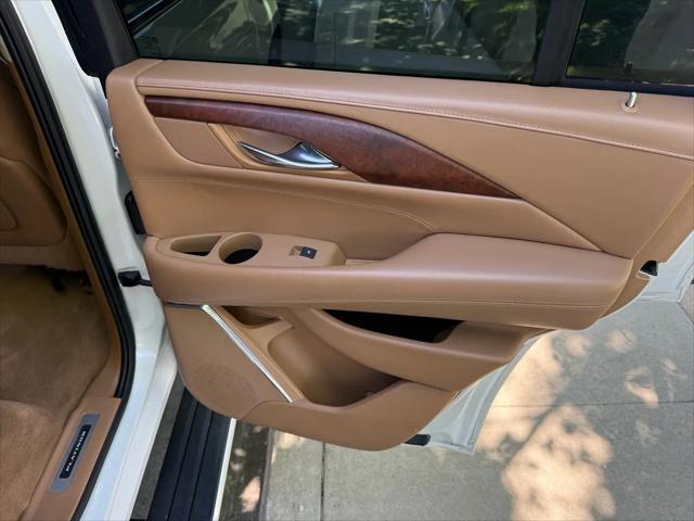 2016 Cadillac Escalade Platinum