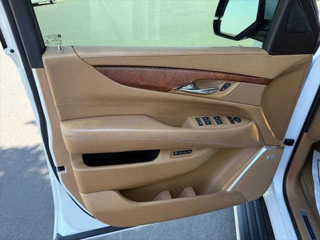 2016 Cadillac Escalade Platinum