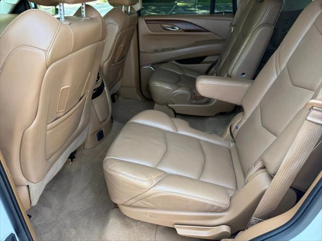 2016 Cadillac Escalade Platinum