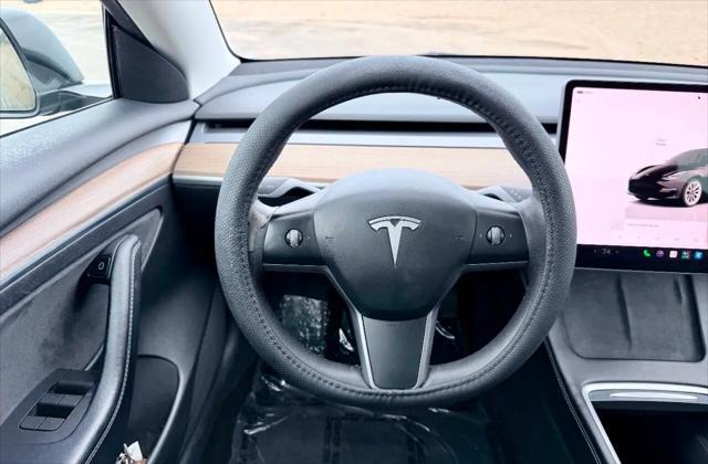 2022 Tesla Model 3 Rear-Wheel Drive