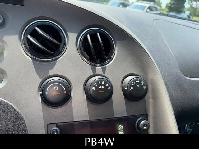 2007 Pontiac Solstice Base