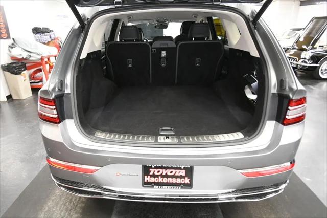 2025 Genesis GV80 2.5T Standard AWD