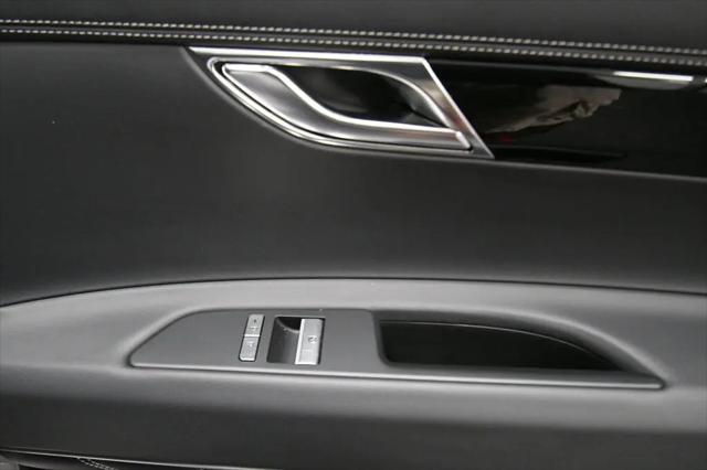 2025 Genesis GV80 2.5T Standard AWD
