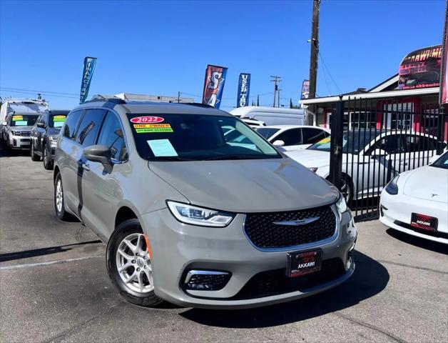 2022 Chrysler Pacifica Touring L for sale in Manteca, CA