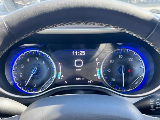 2022 Chrysler Pacifica Touring L