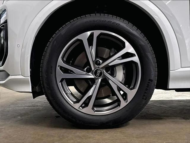 2027 Audi Q6 e-tron Premium quattro