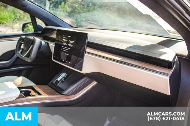 2023 Tesla Model X Standard Range