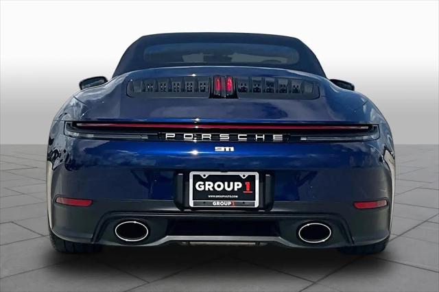 2025 Porsche 911 Carrera Cabriolet