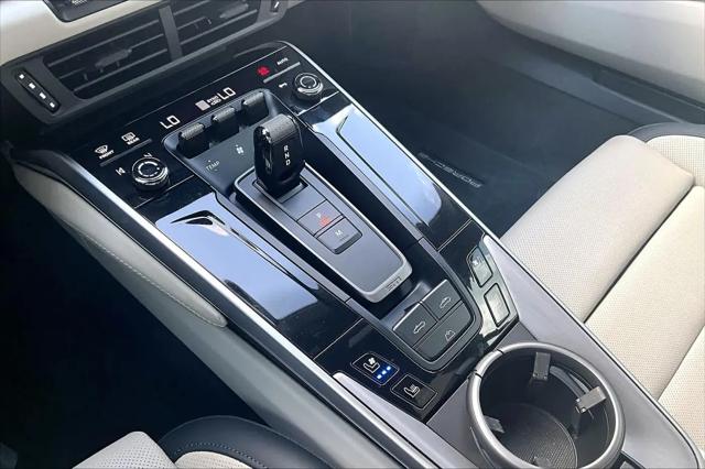 2025 Porsche 911 Carrera Cabriolet