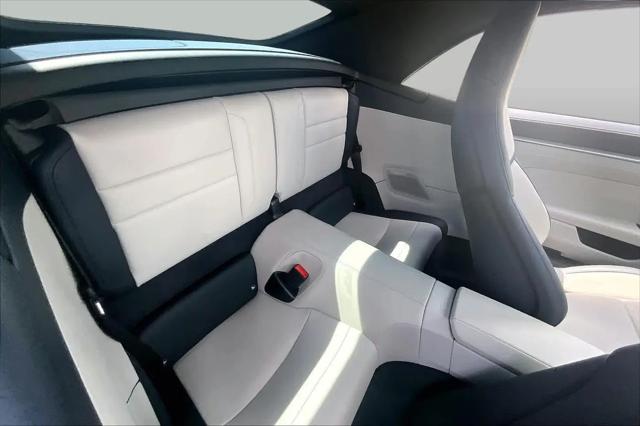 2025 Porsche 911 Carrera Cabriolet
