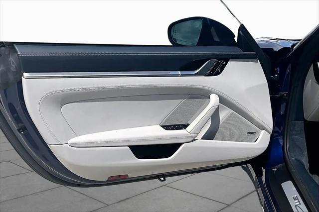 2025 Porsche 911 Carrera Cabriolet