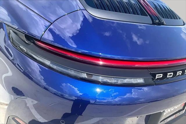 2025 Porsche 911 Carrera Cabriolet