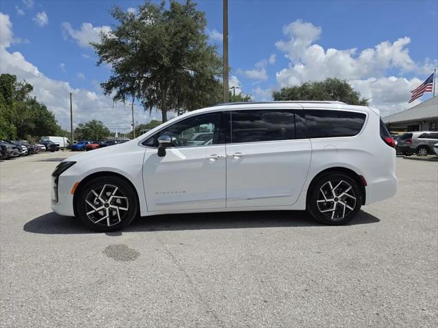 2027 Chrysler Pacifica Pinnacle