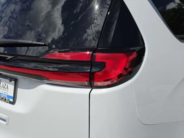 2027 Chrysler Pacifica Pinnacle