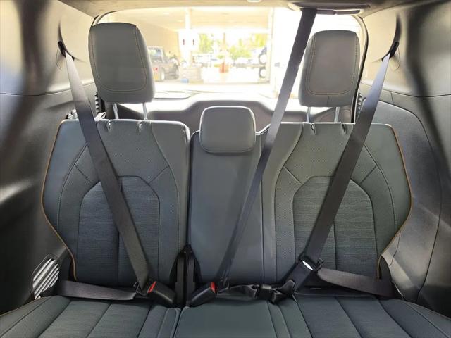 2027 Chrysler Pacifica Pinnacle