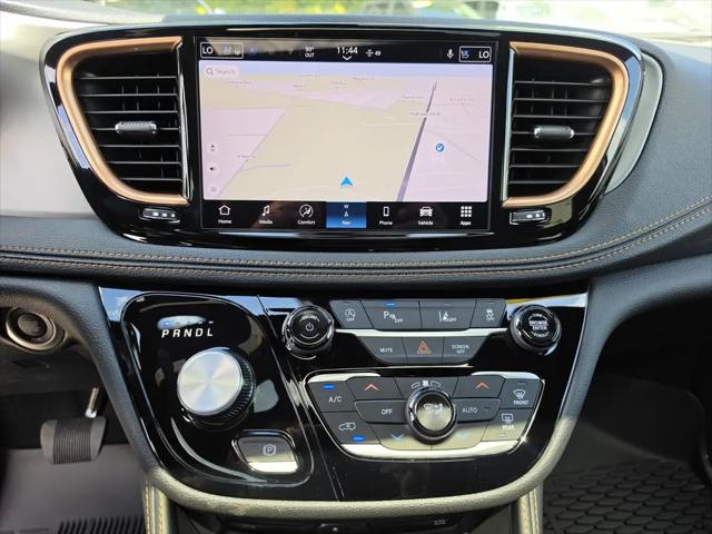2027 Chrysler Pacifica Pinnacle