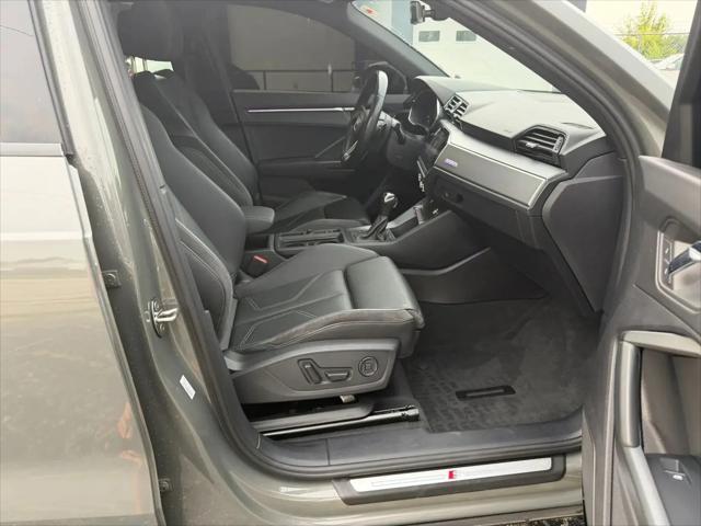 2022 Audi Q3 Premium Plus 45 TFSI S line quattro Tiptronic