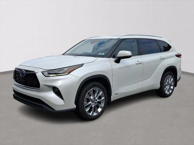 2023 Toyota Highlander Hybrid Limited for sale in East Petersburg, PA