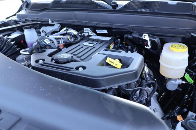 2026 Ram 3500 Tradesman Crew Cab 4x4 8 Box