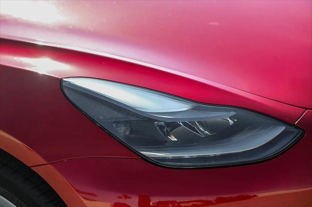 2021 Tesla Model 3 Standard Range Plus Rear-Wheel Drive