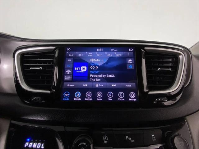 2020 Chrysler Pacifica Touring L