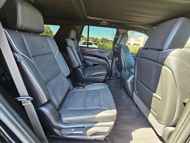2023 Cadillac Escalade 2WD Premium Luxury