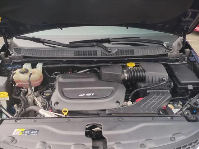 2017 Chrysler Pacifica Touring-L