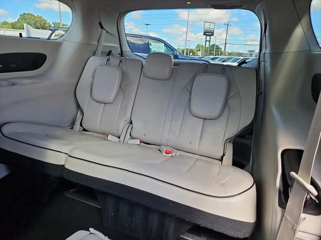 2021 Chrysler Pacifica Limited AWD