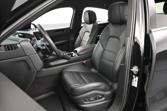 2025 Porsche Cayenne GTS