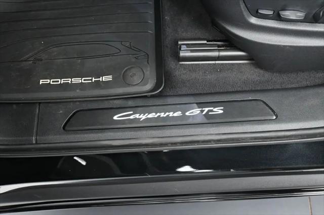 2025 Porsche Cayenne GTS