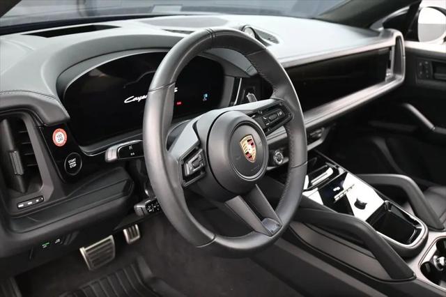 2025 Porsche Cayenne GTS
