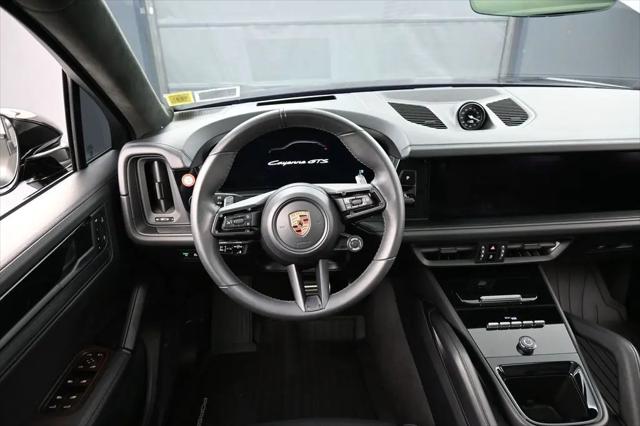 2025 Porsche Cayenne GTS