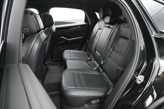 2025 Porsche Cayenne GTS
