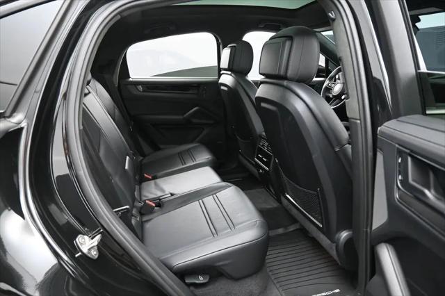 2025 Porsche Cayenne GTS