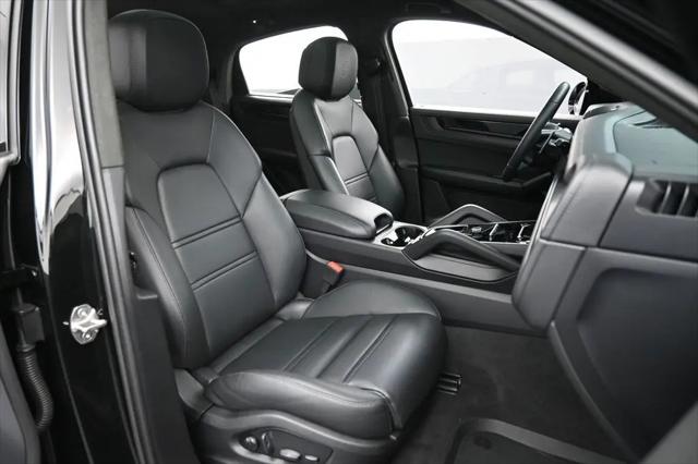 2025 Porsche Cayenne GTS