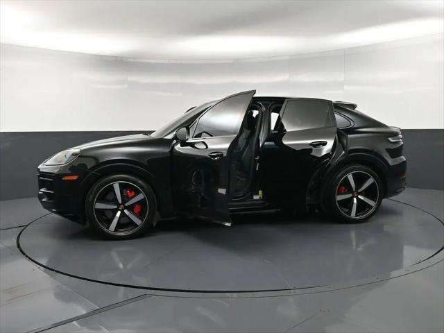 2025 Porsche Cayenne GTS