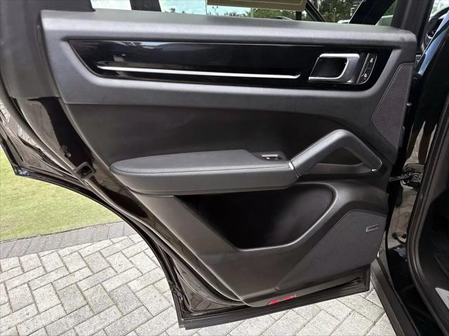 2023 Porsche Cayenne Cayenne