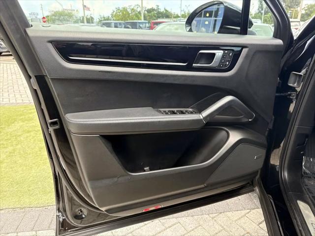 2023 Porsche Cayenne Cayenne