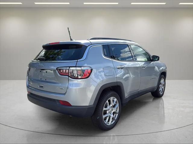 2022 Jeep Compass Latitude Lux 4x4