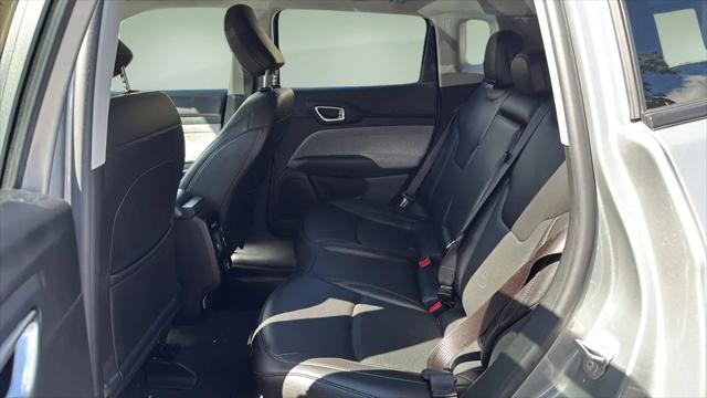 2022 Jeep Compass Latitude Lux 4x4