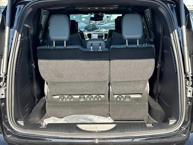 2027 Chrysler Pacifica Pinnacle