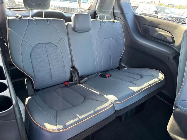 2027 Chrysler Pacifica Pinnacle