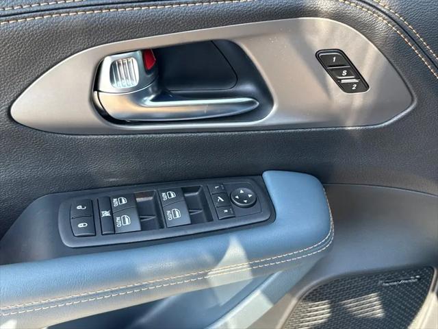 2027 Chrysler Pacifica Pinnacle