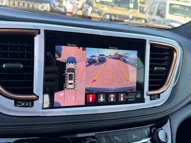 2027 Chrysler Pacifica Pinnacle